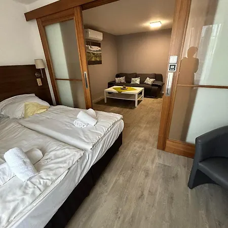 Formanka Na Namesti Lejlighed Hustopeče