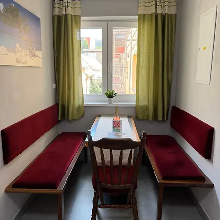 Formanka Na Namesti Hustopeče